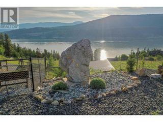 Photo 8: 13222 Oyama Road in Lake Country: House for sale : MLS®# 10308703