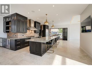 Photo 10: 701 Pinehaven Court in Kelowna: House for sale : MLS®# 10287982