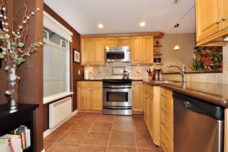 Photo 7: 412 5 K DE K Court in New Westminster: Quay Condo for sale in "QUAYSIDE TERRACE" : MLS®# R2140856