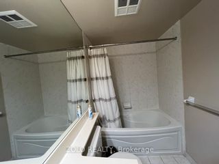 Photo 3: 1226 3888 Duke Of York Boulevard in Mississauga: City Centre Condo for lease : MLS®# W8199048