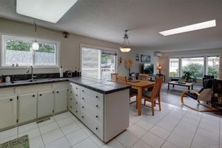 Photo 2: 5 5854 Turner Rd in Nanaimo: Na Pleasant Valley Manufactured Home for sale : MLS®# 957413