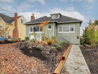 Main Photo: 2707 Forbes St in Victoria: Vi Oaklands House for sale : MLS®# 953797