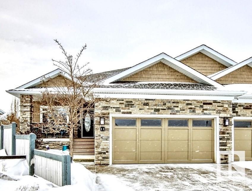 Main Photo: 11 LINCOLN Cove: Spruce Grove Attached Home for sale : MLS®# E4326784
