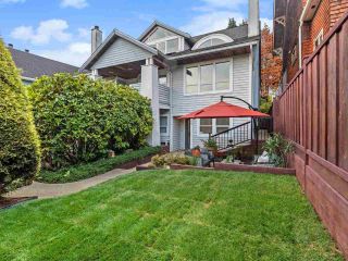 Photo 21: 2555 W 5TH AVENUE in Vancouver: Kitsilano Townhouse for sale (Vancouver West)  : MLS®# R2475197