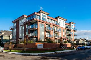 Photo 1: 302 2389 HAWTHORNE Avenue in Port Coquitlam: Central Pt Coquitlam Condo for sale in "The Ambrose" : MLS®# R2634633