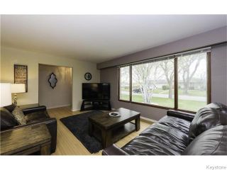 Photo 3: 334 Southall Drive in Winnipeg: West Kildonan / Garden City Residential for sale (North West Winnipeg)  : MLS®# 1612275