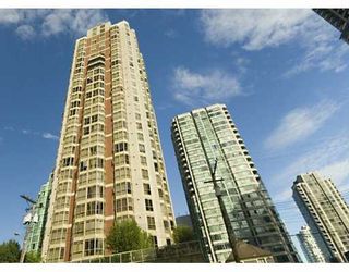 Photo 2: PH 4 867 HAMILTON ST in Vancouver: Downtown VW Condo for sale in "JARDINE'S LOOKOUT" (Vancouver West)  : MLS®# V601109