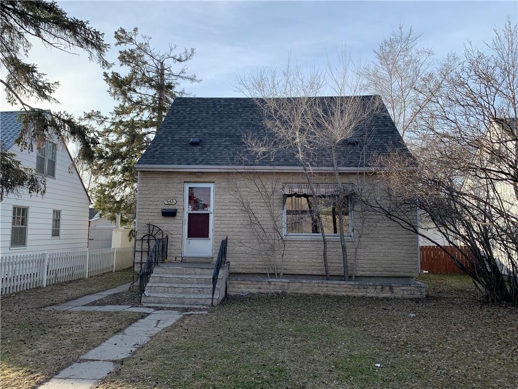 Main Photo: 643 Ebby Avenue in Winnipeg: Crescentwood Residential for sale (1B)  : MLS®# 202209388