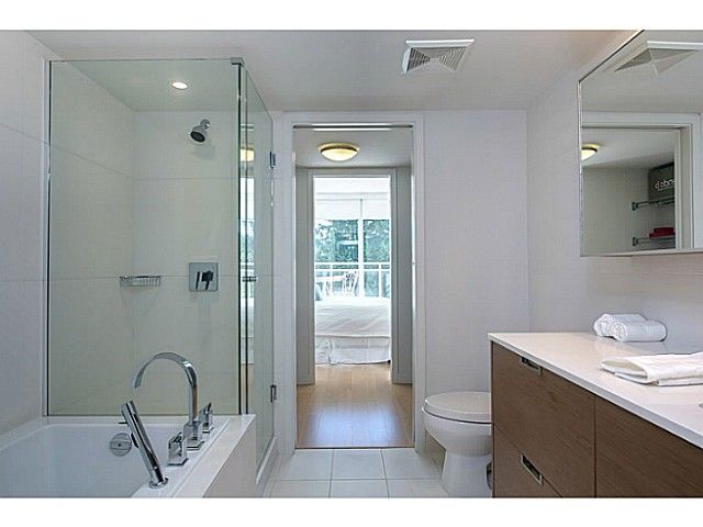 Photo 10: Photos: 509 1635 W 3RD Avenue in Vancouver: False Creek Condo for sale in "THE LUMEN" (Vancouver West)  : MLS®# V1026731