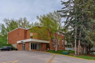 Main Photo: 256 1620 8 Avenue NW in Calgary: Hounsfield Heights/Briar Hill Apartment for sale : MLS®# A2135751