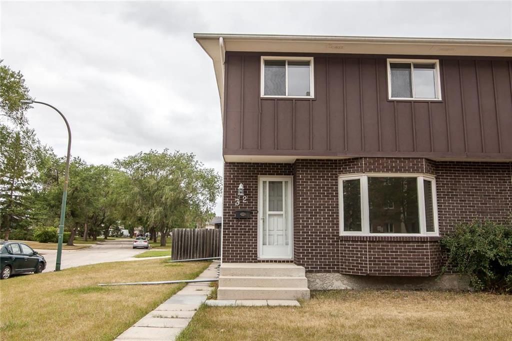 Main Photo: 32 Reay Crescent in Winnipeg: Valley Gardens Residential for sale (3E)  : MLS®# 202118824