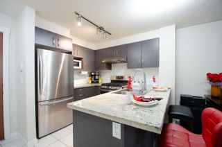 Photo 7: 113 9299 TOMICKI Avenue in Richmond: West Cambie Condo for sale in "MERIDIAN GATE" : MLS®# R2870374