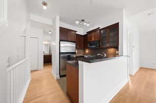 Photo 11: 41 7388 MACPHERSON Avenue in Burnaby: Metrotown Townhouse for sale in "ACACIA GARDENS" (Burnaby South)  : MLS®# R2684174