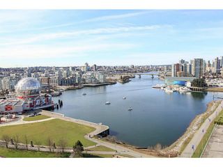 Photo 1: 2206 120 MILROSS Avenue in Vancouver: Mount Pleasant VE Condo for sale in "THE BRIGHTON" (Vancouver East)  : MLS®# V1108623