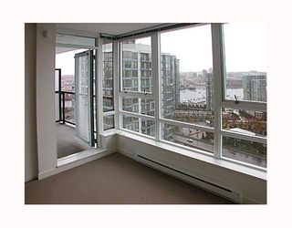 Photo 8: 2811 928 BEATTY Street in Vancouver: Downtown VW Condo for sale in "MAX I" (Vancouver West)  : MLS®# V755223