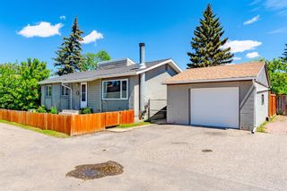 Photo 2: 908 Olympia Crescent SE in Calgary: Ogden Detached for sale : MLS®# A2138434