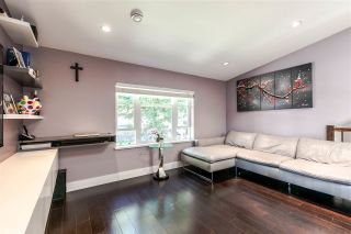 Photo 3: 3663 GLEN DRIVE in Vancouver: Fraser VE Townhouse for sale (Vancouver East)  : MLS®# R2241726