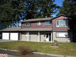 Photo 1: 20621 44TH Avenue in Langley: Langley City House for sale in "Uplands" : MLS®# F1203496