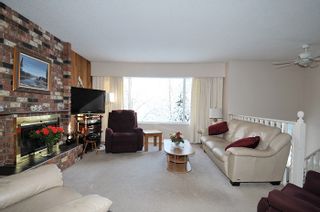 Photo 3: 1656 CONNAUGHT Drive in Port Coquitlam: Lower Mary Hill House for sale : MLS®# R2137362