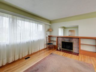 Photo 2: 1151 Heald Ave in Esquimalt: Es Saxe Point House for sale : MLS®# 927841