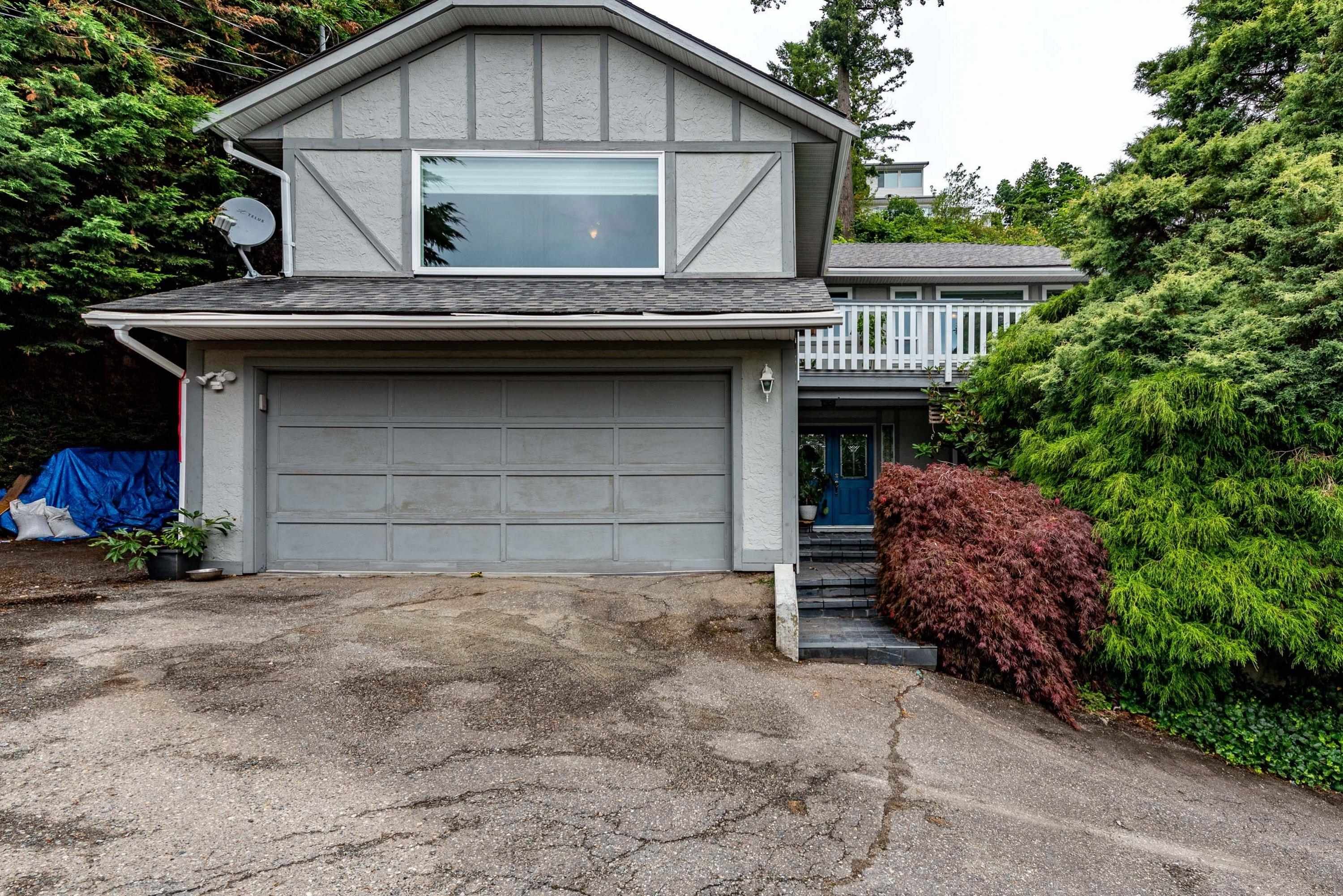 Main Photo: 36013 OLD YALE Road in Abbotsford: Abbotsford East House for sale : MLS®# R2708957