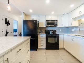 Photo 13: 904 1135 QUAYSIDE Drive in New Westminster: Quay Condo for sale in "Anchor Point" : MLS®# R2373667