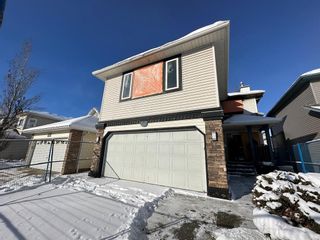 Photo 1: 136 Douglas Ridge Green SE in Calgary: Douglasdale/Glen Detached for sale : MLS®# A2023016
