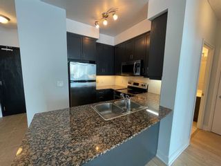 Photo 6: 2201 90 Absolute Avenue in Mississauga: City Centre Condo for lease : MLS®# W5480719