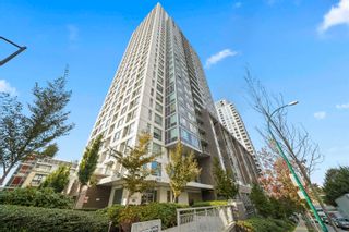 Photo 2: 1508 5665 BOUNDARY Road in Vancouver: Collingwood VE Condo for sale in "Wall Centre Central Park" (Vancouver East)  : MLS®# R2728106
