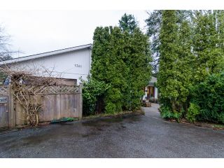 Photo 1: 1381 EVERALL Street: White Rock House for sale (South Surrey White Rock)  : MLS®# F1432158