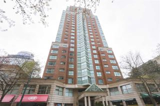 Photo 19: 1706 909 BURRARD Street in Vancouver: West End VW Condo for sale in "Vancouver Tower" (Vancouver West)  : MLS®# R2363575