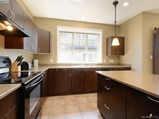 Photo 9: 116 2920 Phipps Rd in VICTORIA: La Langford Proper Row/Townhouse for sale (Langford)  : MLS®# 801666