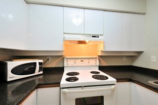 Photo 3: 112 1009 HOWAY STREET in New Westminster: Uptown NW Condo for sale : MLS®# R2045369