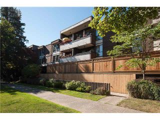 Photo 1: 306 2255 W 8TH Avenue in Vancouver: Kitsilano Condo for sale in "WEST WIND" (Vancouver West)  : MLS®# V1074723