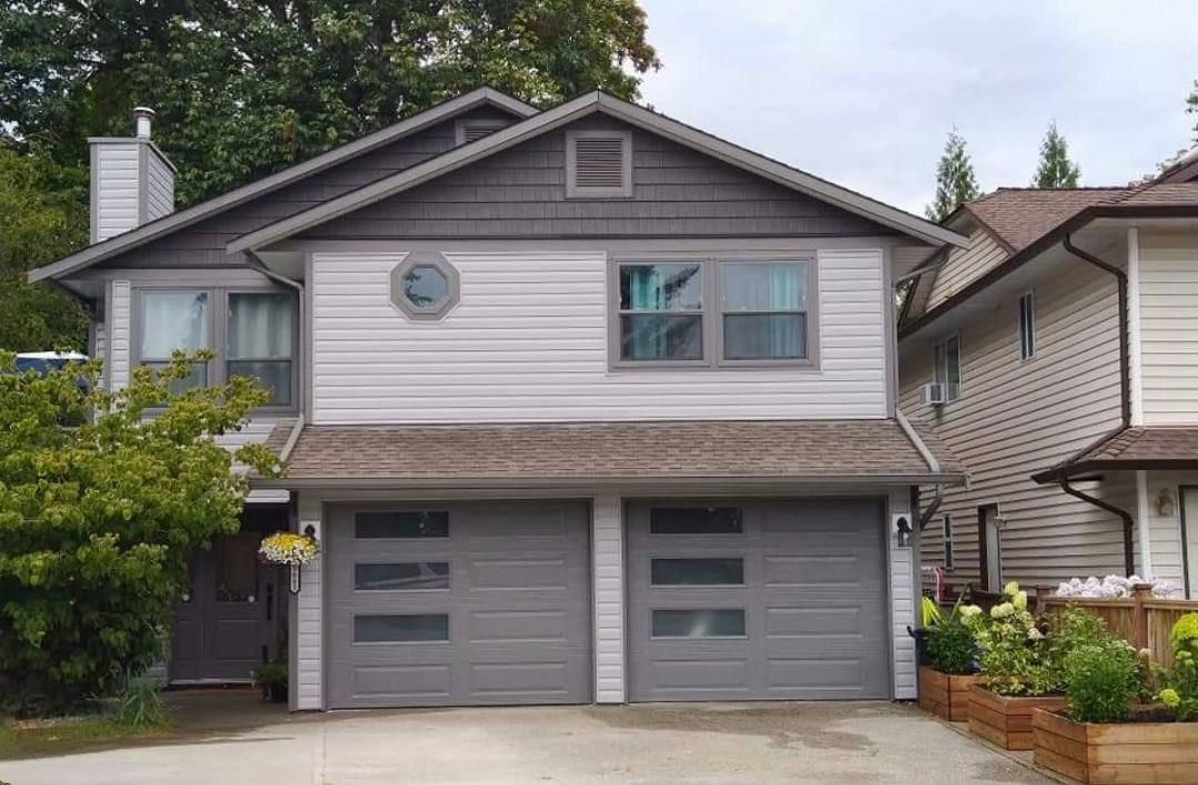 Main Photo: 20665 120B Crescent in Maple Ridge: Northwest Maple Ridge House for sale : MLS®# R2832938