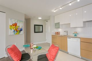 Photo 5: 701 175 W 2ND Street in North Vancouver: Lower Lonsdale Condo for sale in "Ventana" : MLS®# R2155702