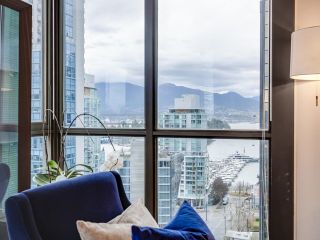 Photo 2: 1211 1367 ALBERNI Street in Vancouver: West End VW Condo for sale in "The Lions" (Vancouver West)  : MLS®# R2869343
