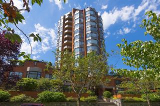 Photo 1: 902 1860 ROBSON Street in Vancouver: West End VW Condo for sale in "Stanley Park Place" (Vancouver West)  : MLS®# R2839404