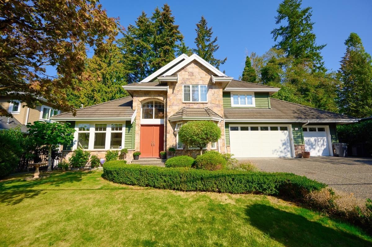 Main Photo: 935 DENNISON Avenue in Coquitlam: Coquitlam West House for sale : MLS®# R2749309