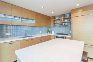 Photo 5: 801 1277 MELVILLE Street in Vancouver: Coal Harbour Condo for sale in "FLATIRON" (Vancouver West)  : MLS®# R2253012