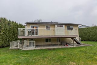 Photo 18: 18364 63A Avenue in Surrey: Cloverdale BC House for sale in "Don Christian Elem Area" (Cloverdale)  : MLS®# R2151811