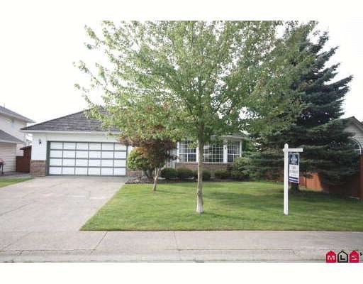 Main Photo: 18636 62A Avenue in Surrey: Cloverdale BC House for sale in "Eaglecrest" (Cloverdale)  : MLS®# F2826073