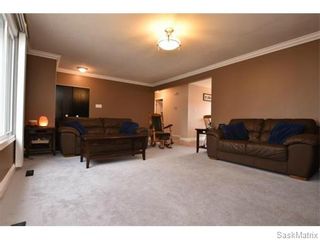 Photo 8: 67 MERLIN Crescent in Regina: Coronation Park Single Family Dwelling for sale (Regina Area 03)  : MLS®# 566828