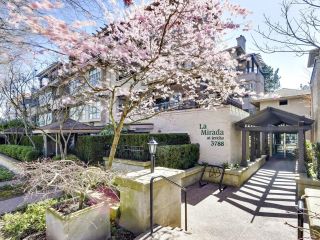 Main Photo: 404 3788 W 8TH Avenue in Vancouver: Point Grey Condo for sale (Vancouver West)  : MLS®# R2763759