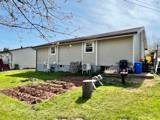 Photo 2: 952/954 J Jordan Road in Canning: Kings County Multi-Family for sale (Annapolis Valley)  : MLS®# 202210472