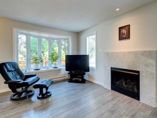 Photo 9: 1907 Cultra Ave in Central Saanich: CS Saanichton House for sale : MLS®# 912225