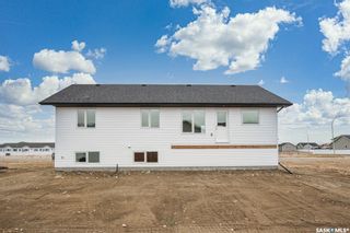 Photo 23: 606 Weir Crescent in Warman: Residential for sale : MLS®# SK945363