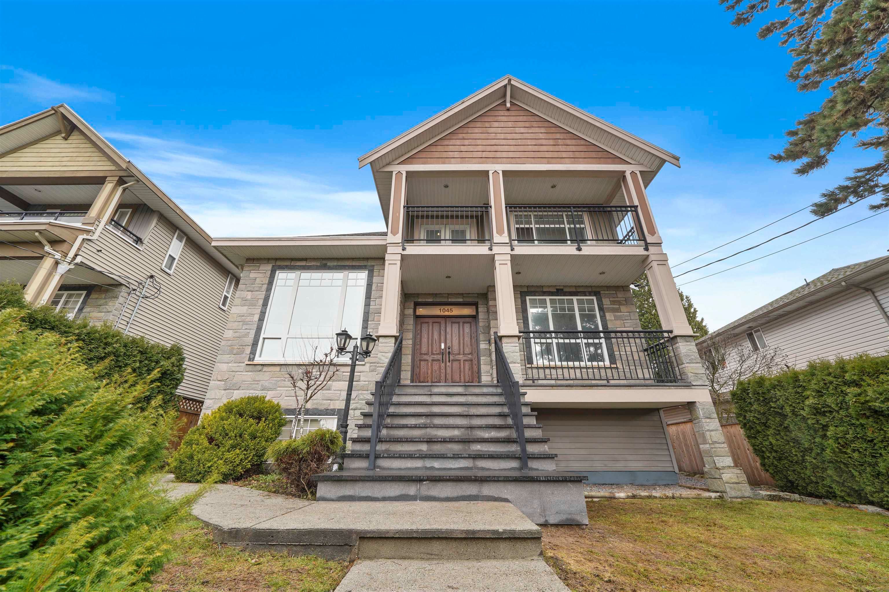 Main Photo: 1045 ROCHESTER Avenue in Coquitlam: Central Coquitlam House for sale : MLS®# R2637929