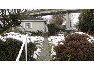 Photo 3: 1923 MARINE Way in New Westminster: West End NW House for sale in "WEST END" : MLS®# V859590