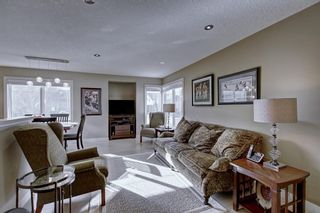 Photo 3: 63 WOODBOROUGH Crescent SW in Calgary: Woodbine Detached for sale : MLS®# C4275508